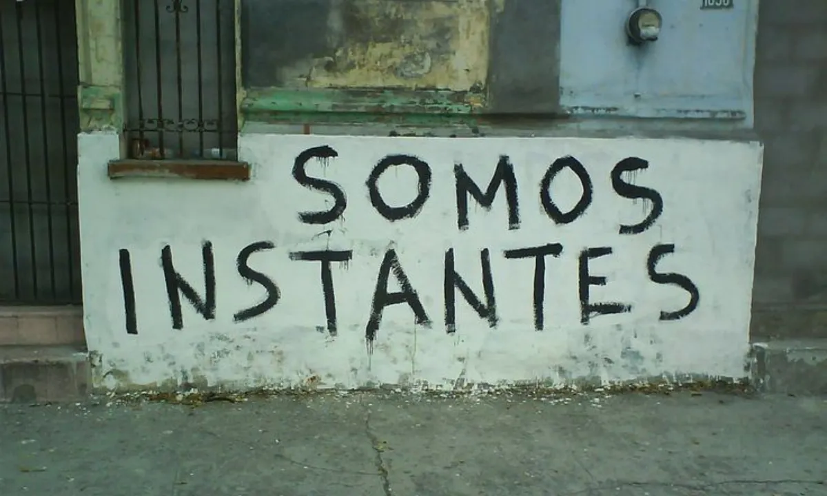 Somos Instantes