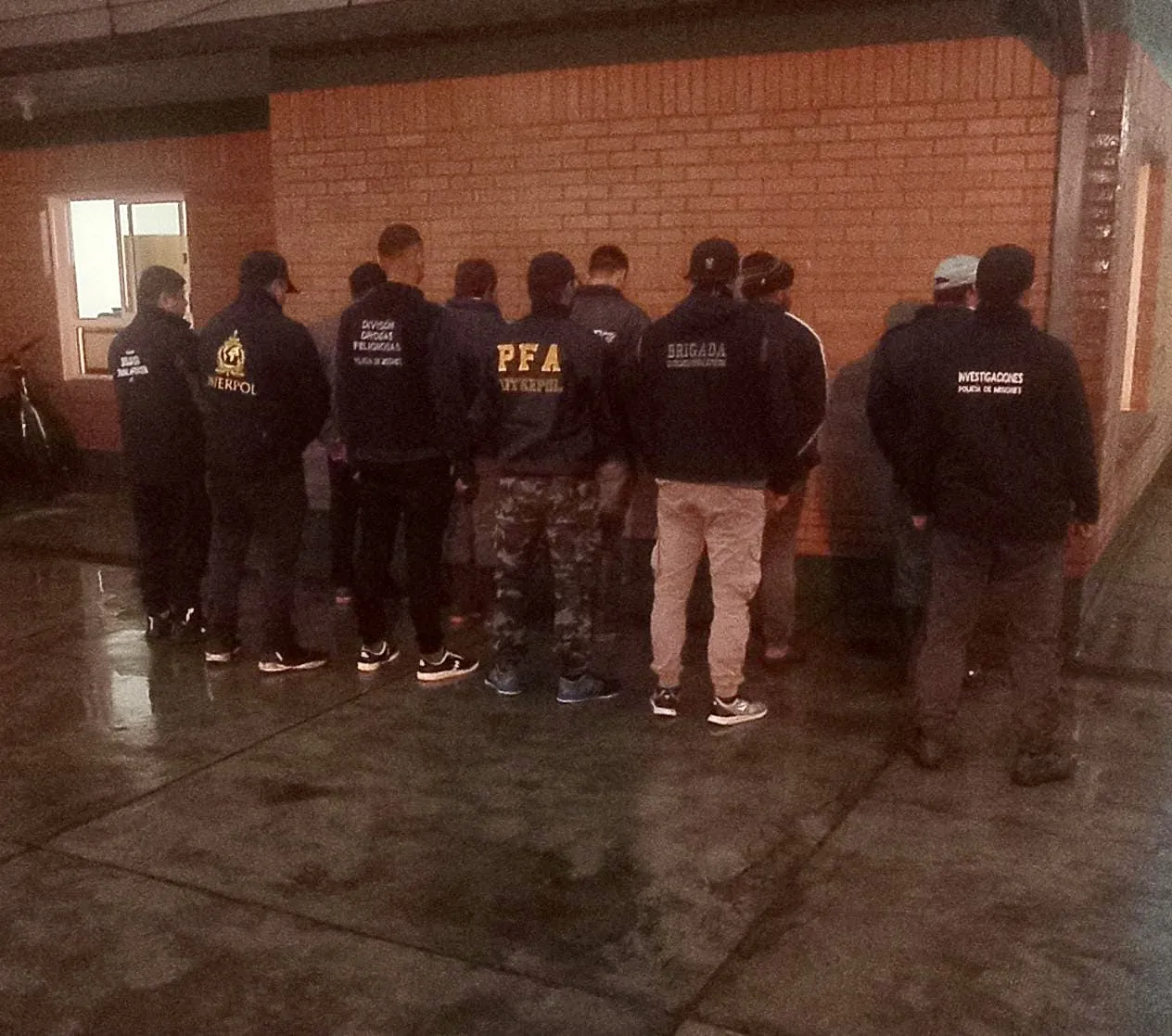 Organización familiar pedido de captura por Interpol