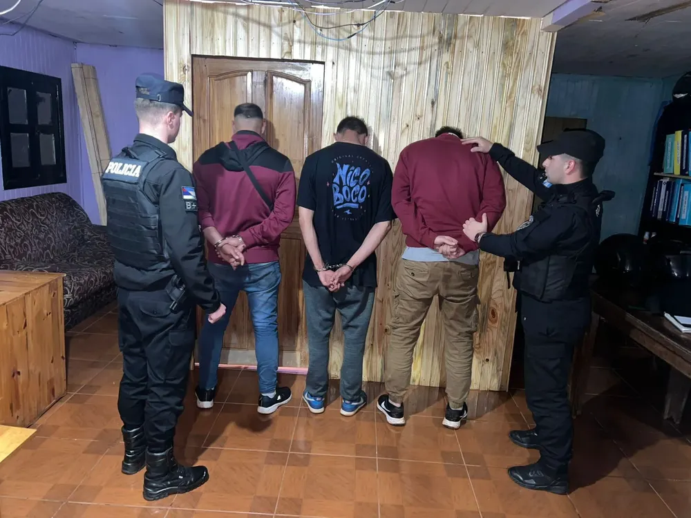 una banda delictiva que se hacía pasar por efectivos de la Policía Federal para extorsionar a productores rurales