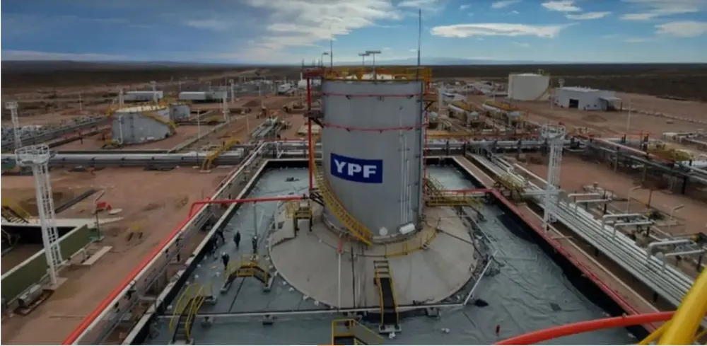 ce8221f7-8124-4735-bbb2-72bf6ffdfc51