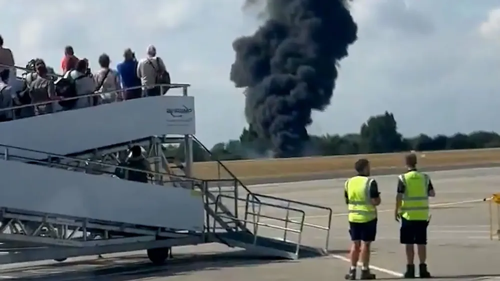 Un avión se estrelló al despegar en el aeropuerto de Southend de Londres