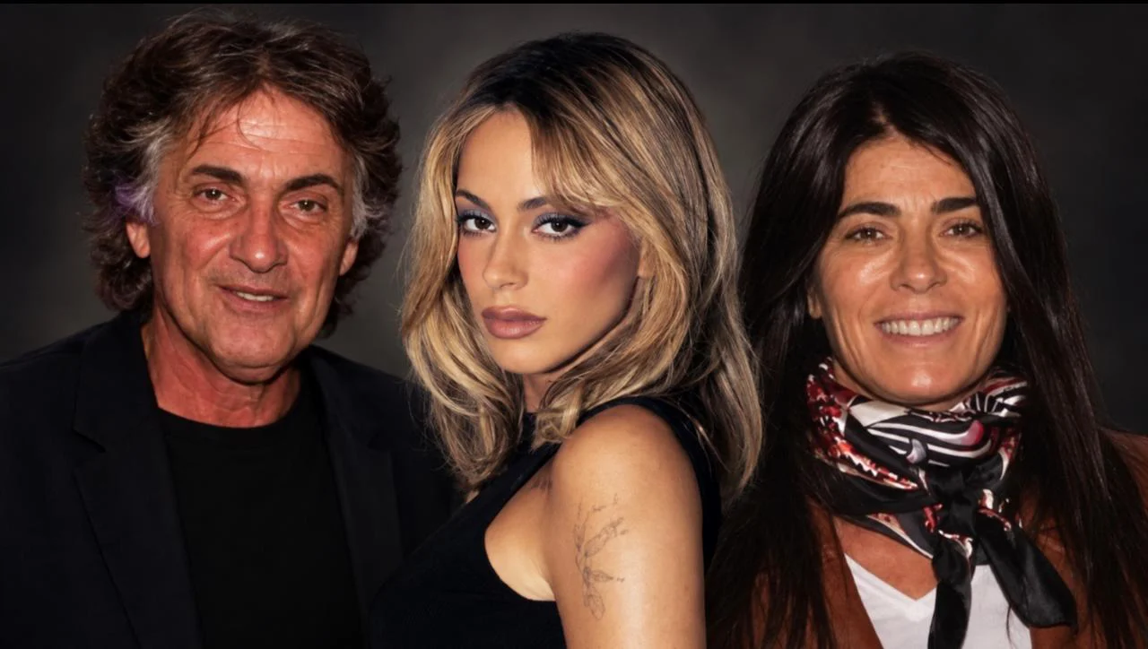Tini Stoessel y sus padres