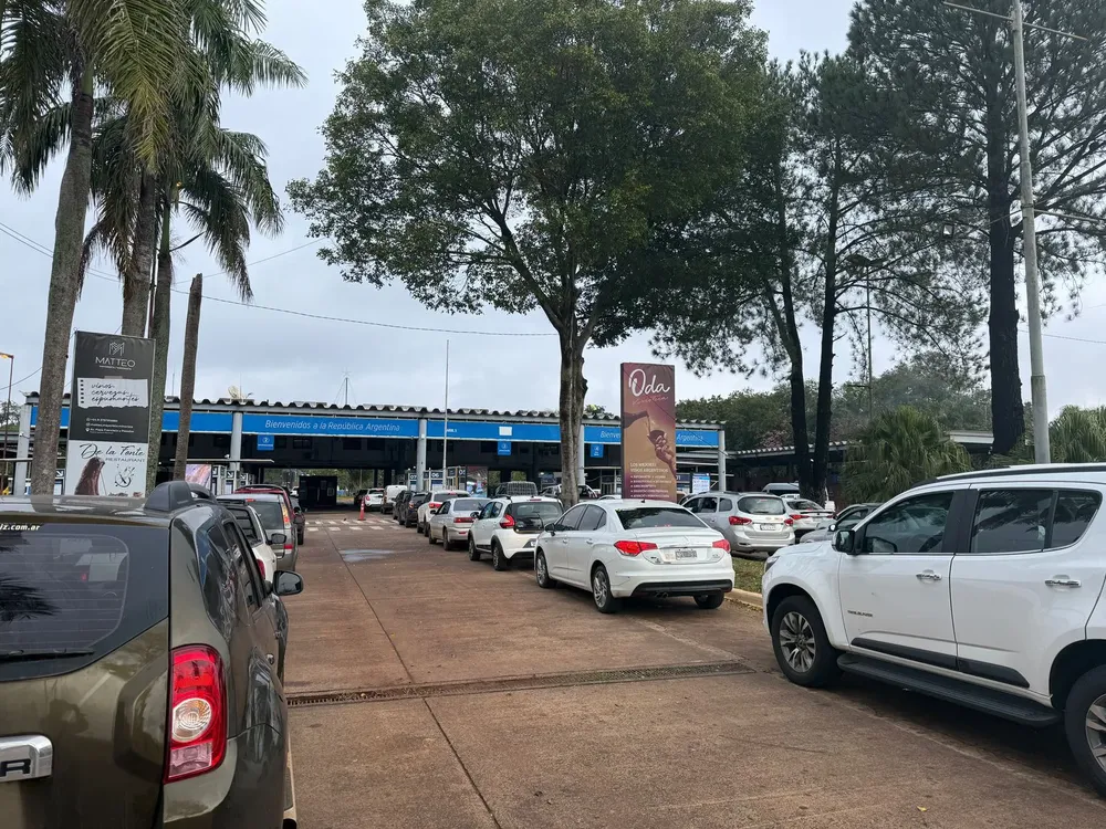 Puerto Iguazú Cruce