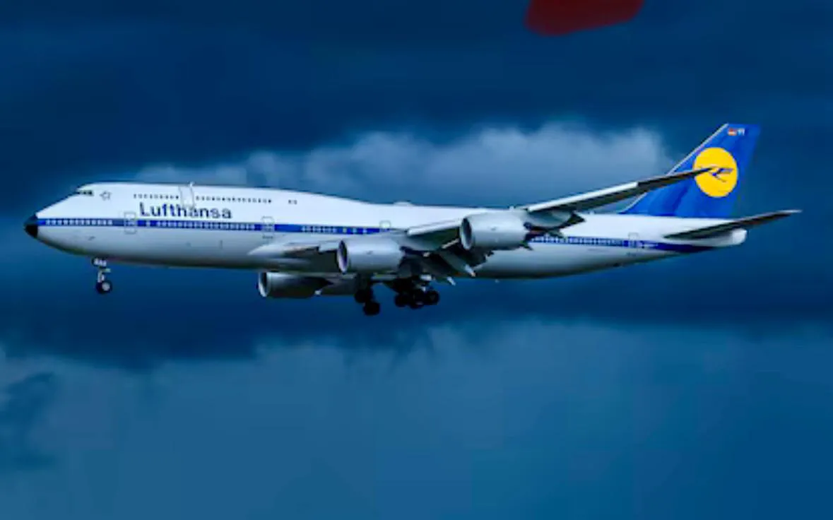 Lufthansa Boeing 747-8I