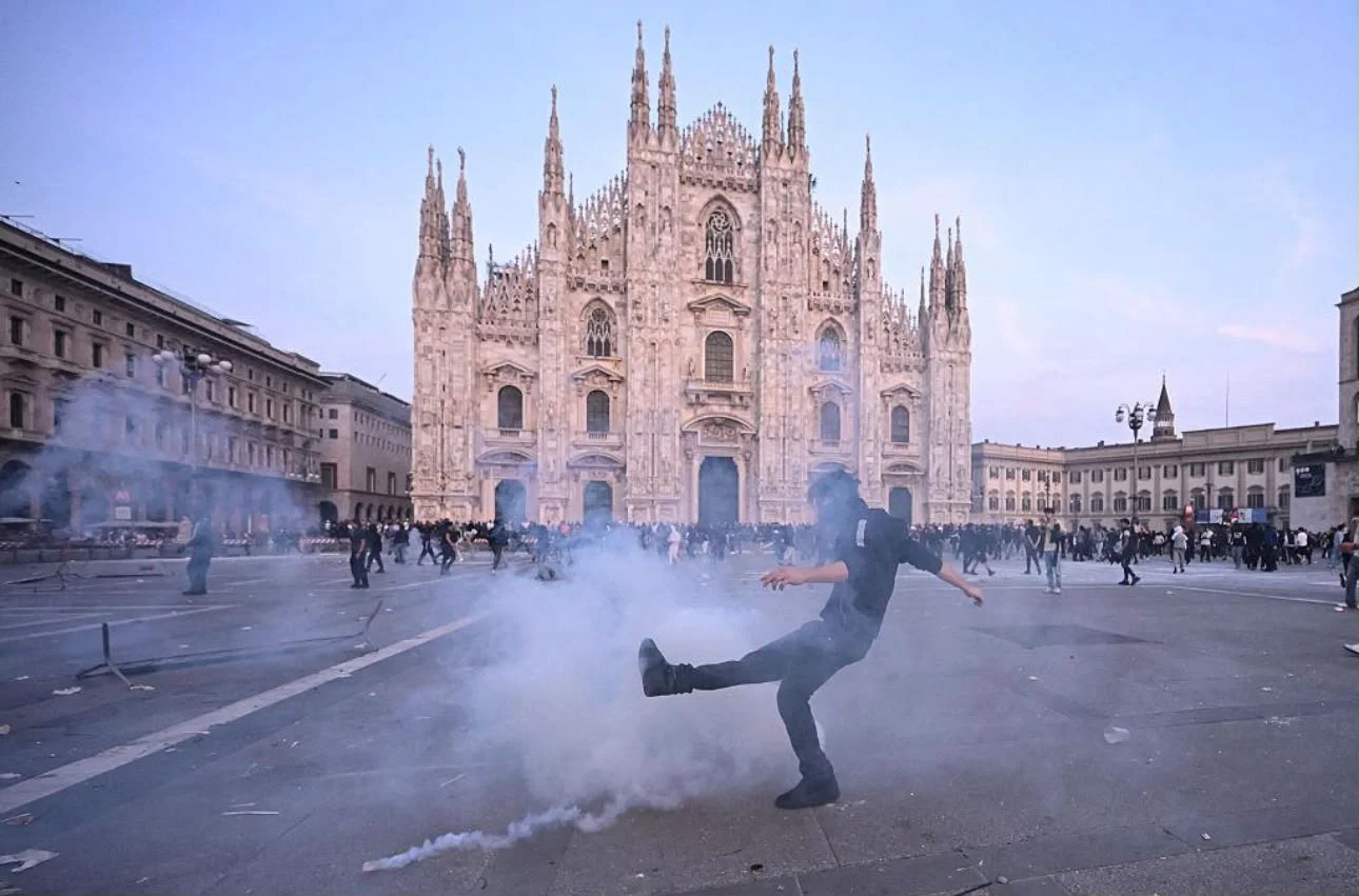 Disturbios en Italia - Milán